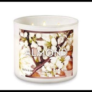 Bath & Body works candle